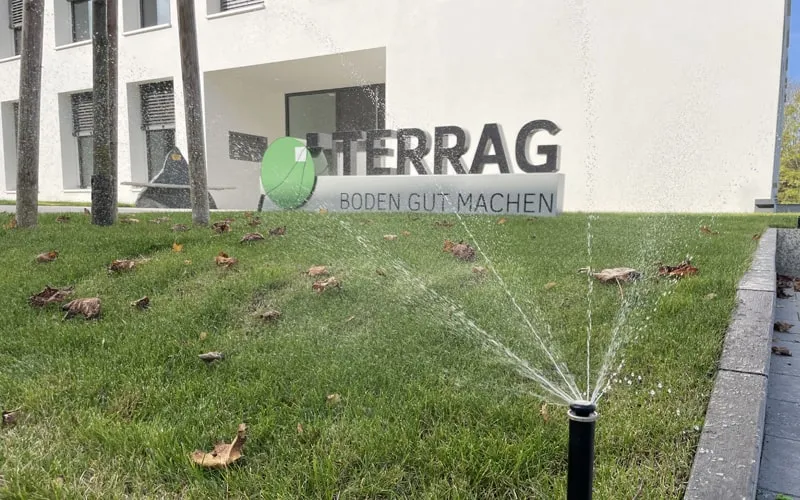 Bewässerungsanlagen Projekt für Rasen- und Beetflächen eines Bürokomplexes der Firma Terrag in Neunkirchen